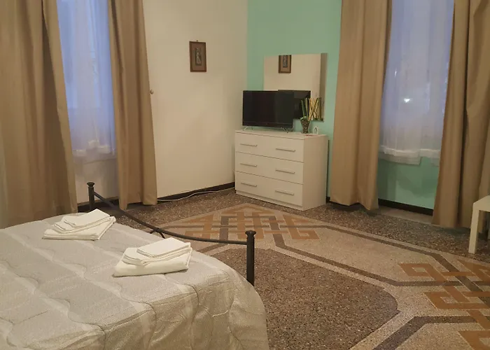 Casa de hóspedes Royal Génova