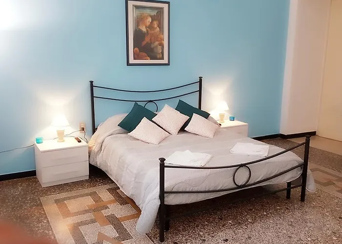 Casa de hóspedes Royal Génova