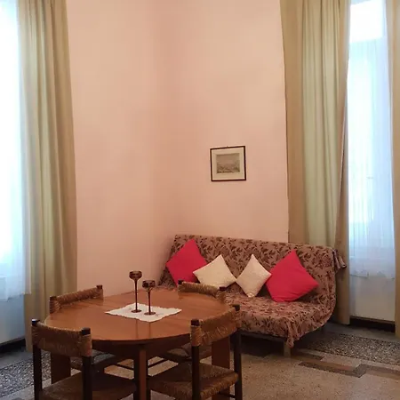 Πανσιόν Royal Γένοβα