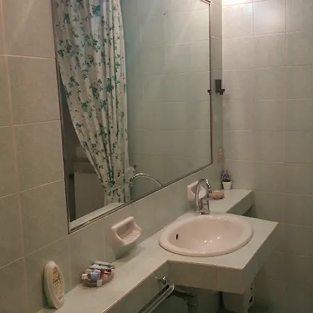 Royal ゲストハウス